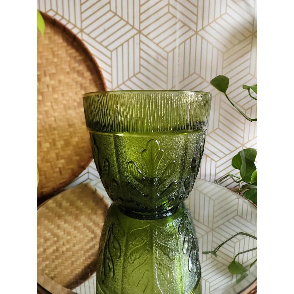 Vintage 1976 Avocado Green Oak Leaf Pattern Glass Planter Ftd